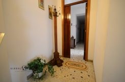 House on 2 independent levels in Alghero center
