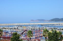 Rifinito ed elegante appartamento vendita Fronte Mare