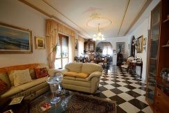 Grande appartamento in vendita con studio