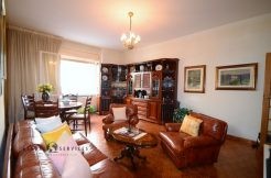 Grande appartamento con cortile vendita Alghero