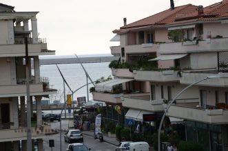 Bellissimo appartamento in vendita con tre garage pressi spiaggia