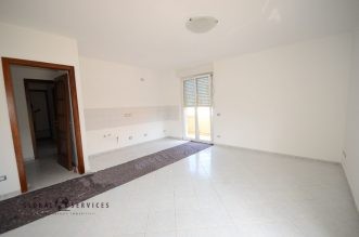 Recente biletto in vendita pressi rifornitore