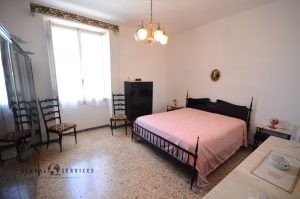 House on 2 independent levels in Alghero center