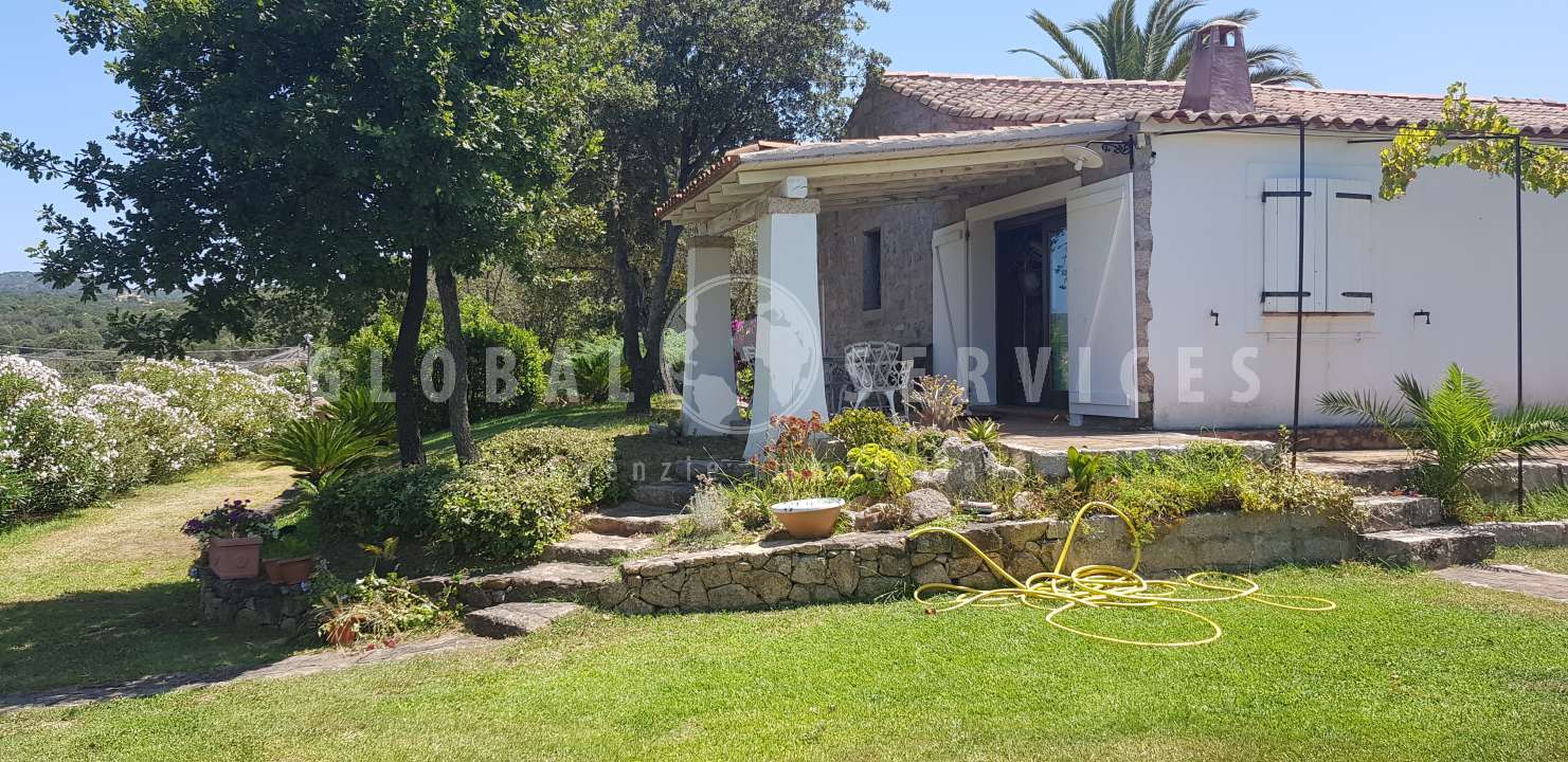 Beautiful villa for sale San Pantaleo Olbia
