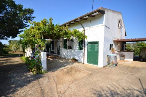Casa indipendente con bel terreno