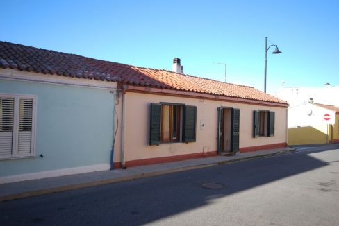 Casa indipendente San Pantaleo centro