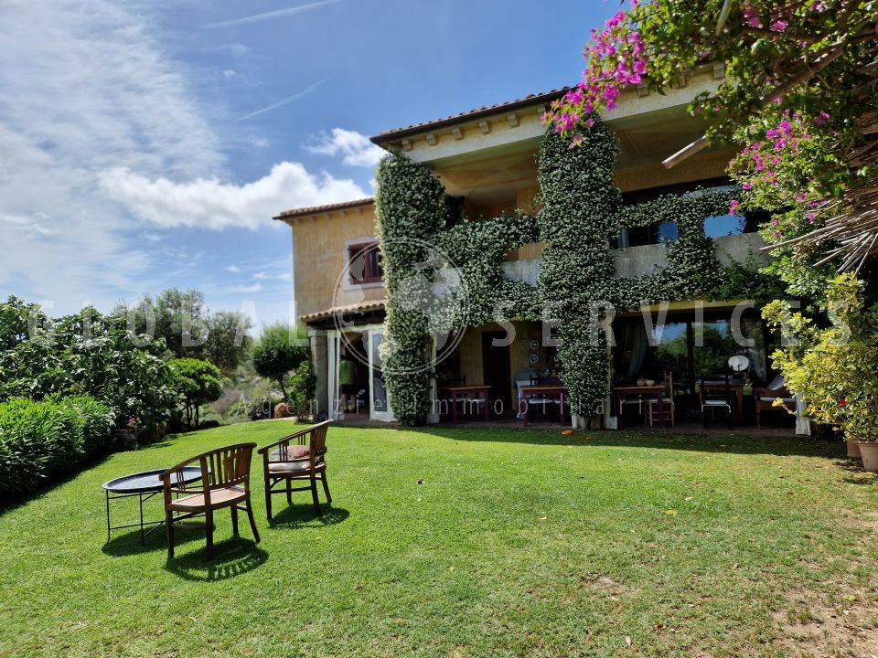 Baia Sardinia villa in vendita