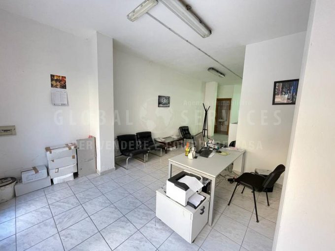Ampio locale via Goceano