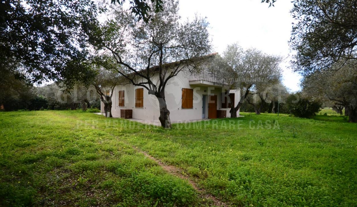 Villa a 200 metri dalla città