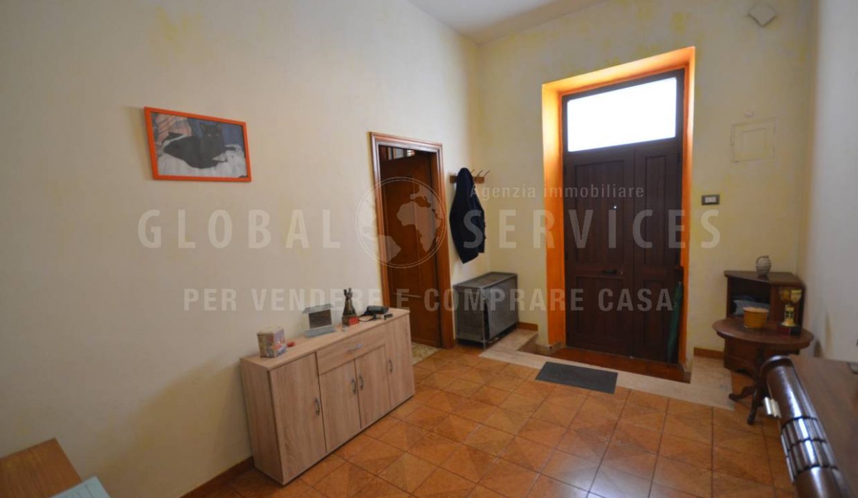 Olmedo appartamento indipendente con giardino