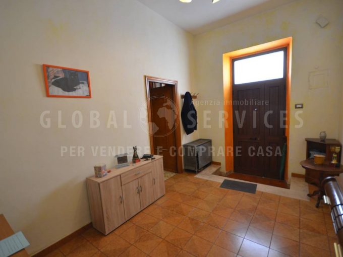 Olmedo appartamento indipendente con giardino