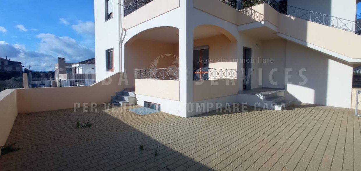 Nuovo appartamento con cortile