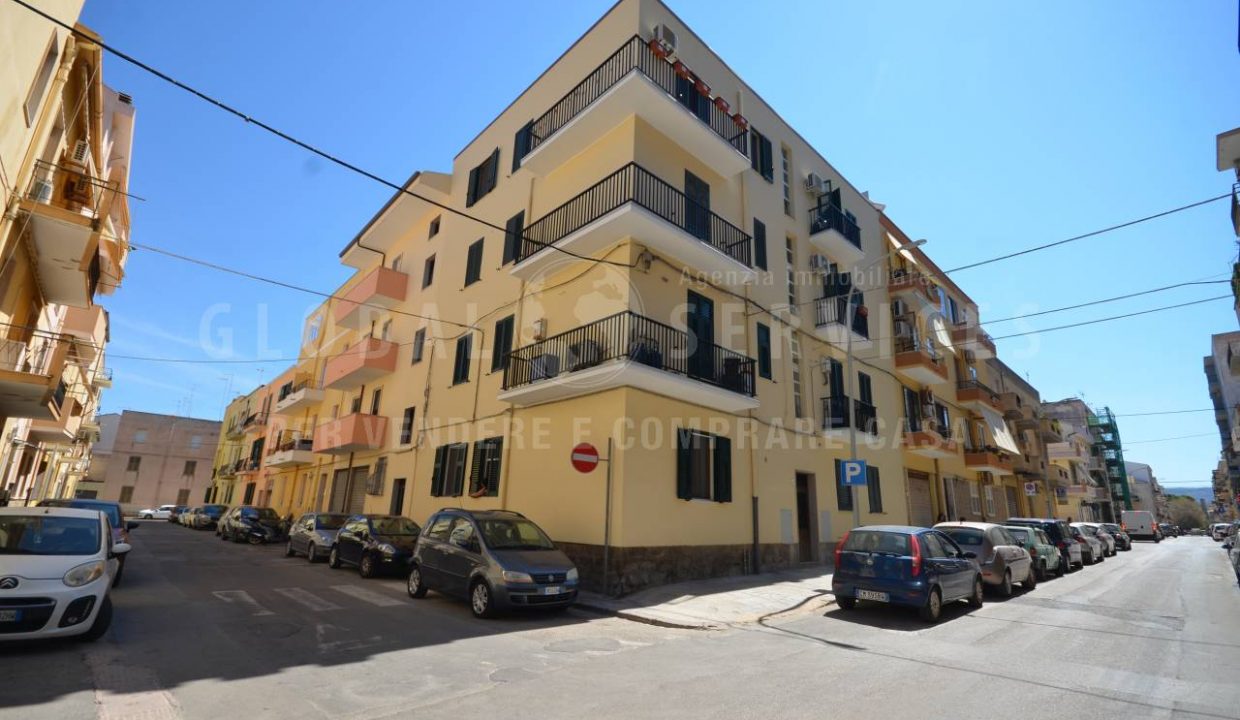 Trilocale con cortile