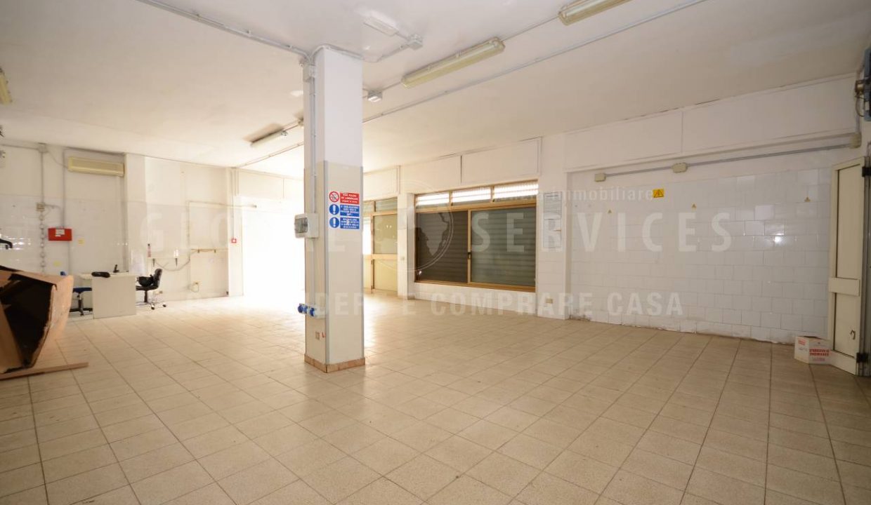 Locale commerciale - magazzino - deposito