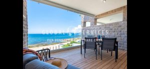 Lussuoso Appartamento con Vista Mare e Comfort