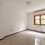 Note Importanti: Questo annuncio non ha valore contrattuale. Vi invitiamo a contattarci per verificare l'effettiva disponibilità dell'immobile e la corrispondenza dei dettagli descritti, poiché alcune informazioni (come superfici o spese condominiali) potrebbero richiedere verifica. Si informa che eventuali mobili ed elettrodomestici presenti, se concordati, saranno ceduti a titolo gratuito. Pertanto, non influenzano il prezzo di vendita e vengono forniti senza alcuna garanzia sul loro funzionamento. La visione degli immobili è possibile solo previa sottoscrizione del modulo di visita e consenso al trattamento dati. Per qualsiasi informazione relativa a questo annuncio o all'iter di compravendita immobiliare, i nostri agenti e la segreteria sono a vostra completa disposizione. Contatti: • Ufficio Alghero (SS): via F.lli Kennedy 1 (Largo S. Francesco) Tel. 079982471 – WhatsApp ‪+39 3207678134‬ Tutte le nostre proposte sono disponibili sui portali Global Services Immobiliari e l'Immobiliare Sardegna Luxury