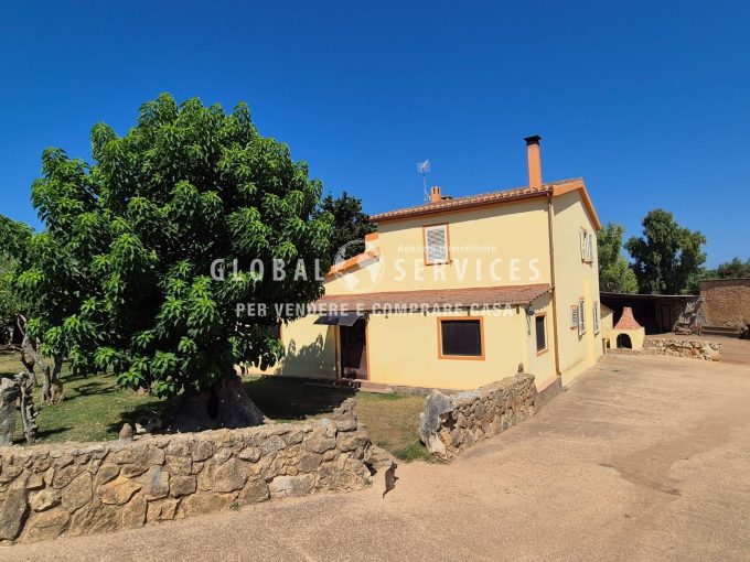 Casa colonica tra mare e natura pressi Porto Ferro