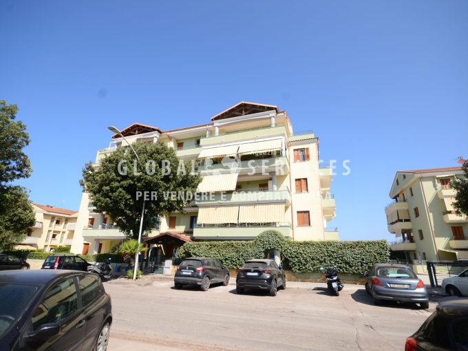 Quadrilocale con terrazza e garage