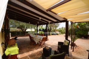 Rustico con terreno nelle vicinanze della città