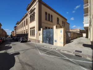 Ampio Locale al centro di Sassari