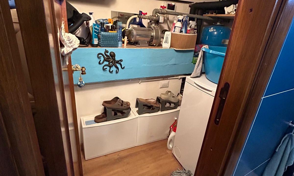 1e321498-33a0-4d16-a199-aab67372ce40