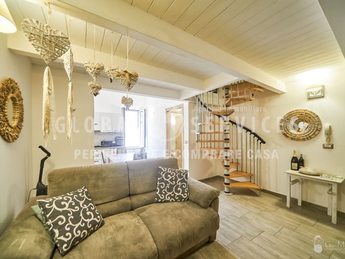 Affascinante Bilocale Ristrutturato – Piazza Teatro, Alghero Vecchia