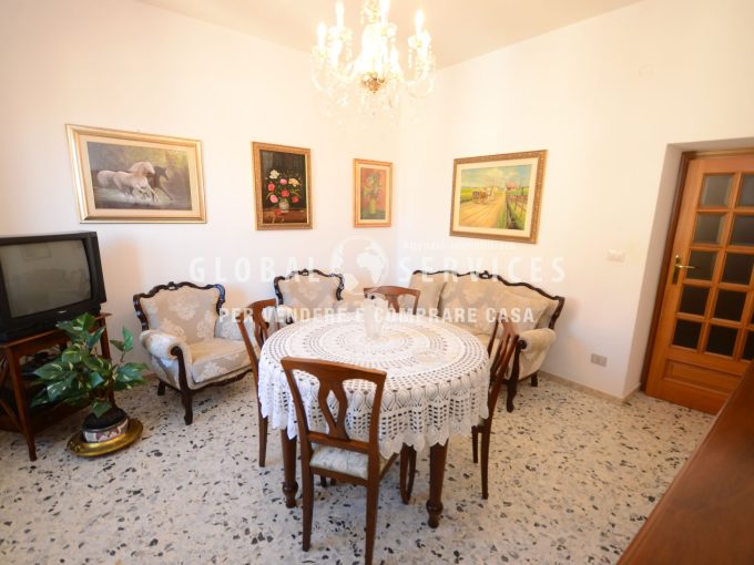 Luminoso appartamento in zona centrale