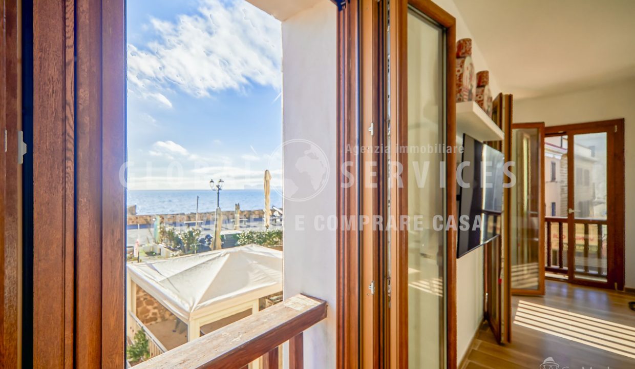 Alghero – Fronte Bastioni con vista mare e Capo Caccia