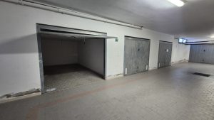 Garage nella periferia di Alghero