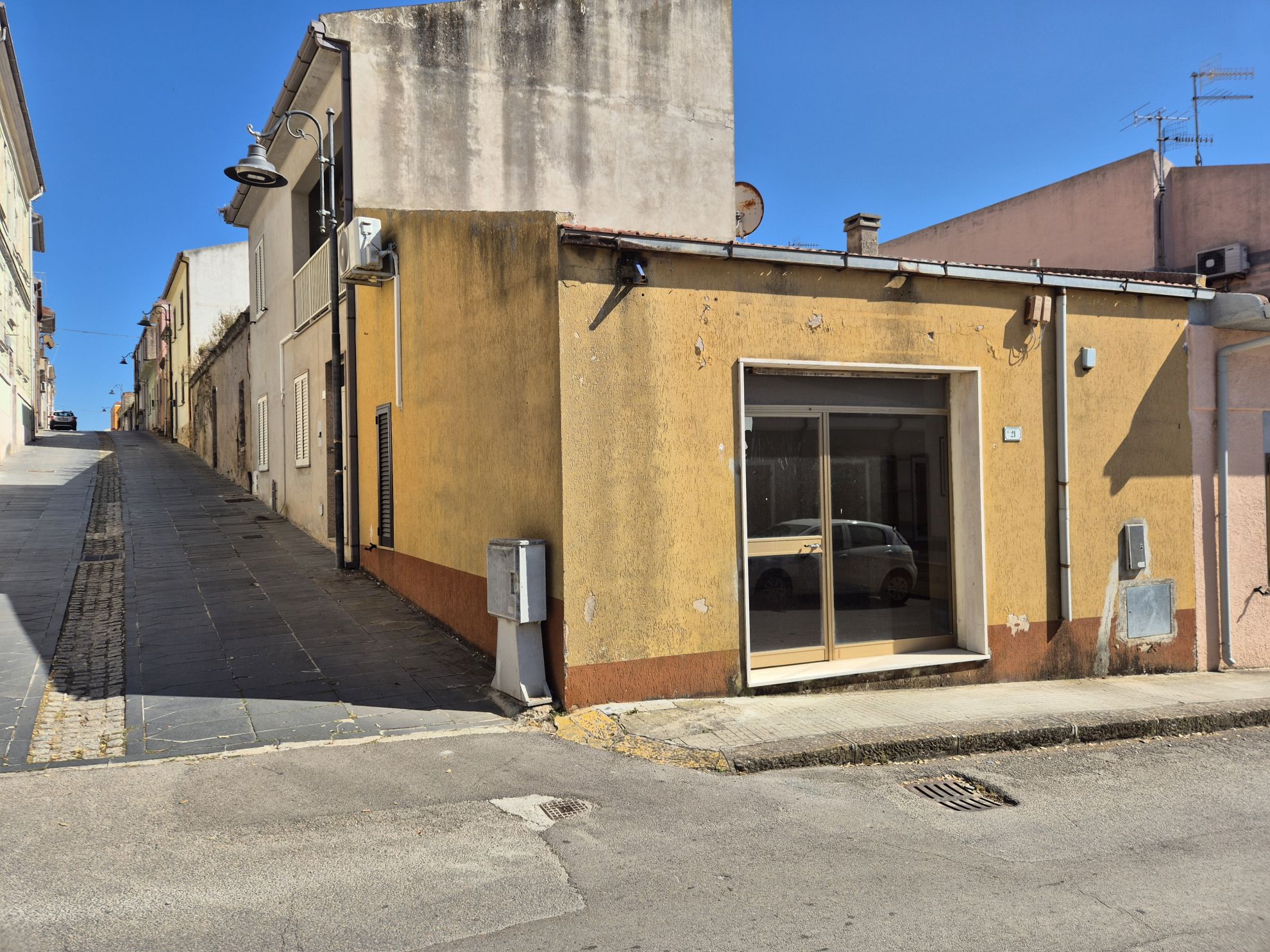 Casa indipendente con possibilità sopraelevazione