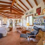 Prestigiosa villa con piscina e vista panoramica