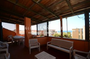 Lido: attico indipendente con giardino e vista mare
