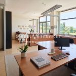 Ampio locale luminoso e versatile