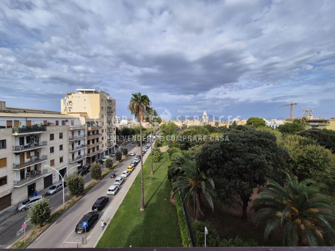 Ampio pentavano ristrutturato con balcone panoramico